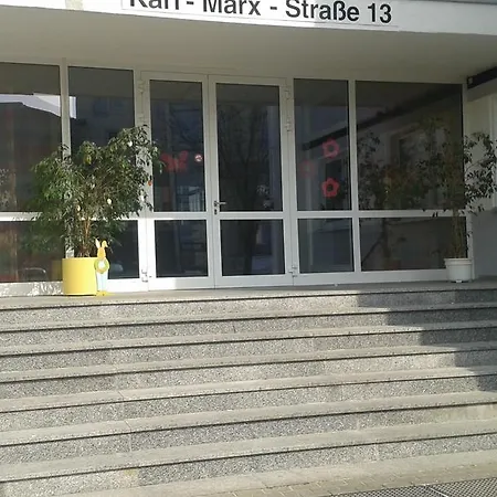 Checkinn Zimmervermietung Ug *