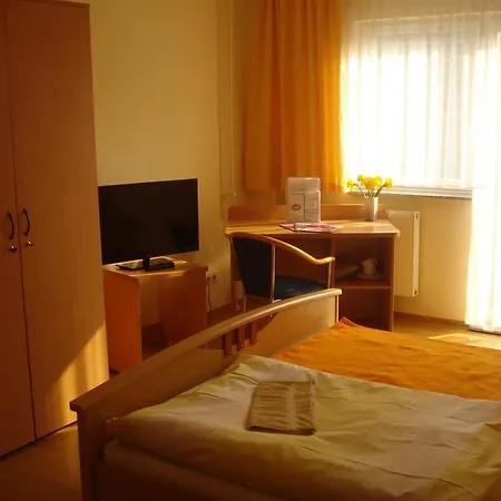 Hostel Checkinn Zimmervermietung Ug Cottbus