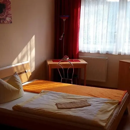 Checkinn Zimmervermietung Ug *